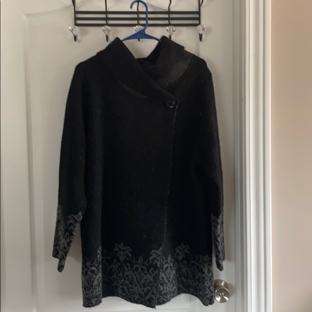 Moch neck button cardi